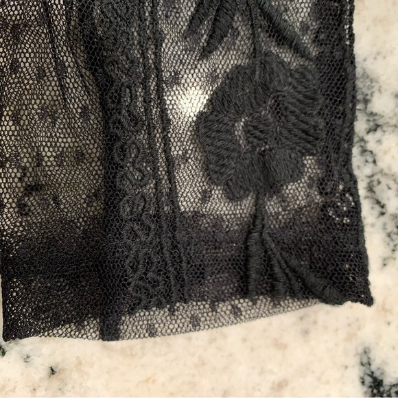 Free People Billie JeanTwofer Tee Floral Lace Embroidered Top Size Sm,black - Picture 14 of 16